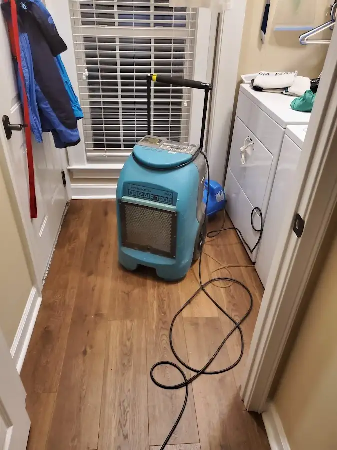 Commercial dehumidifier deployed for Crawl Space Restoration in Cullman